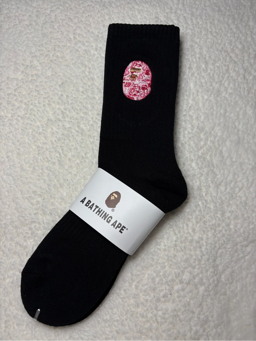 A Bathing Ape Black Crew Socks with Pink Logo new